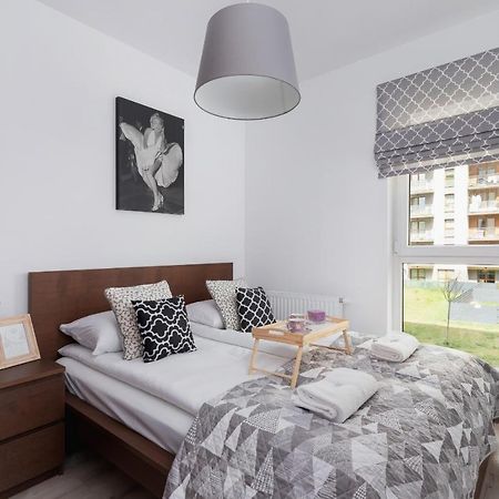 Krowodrza Apartment Premium With Balcony By Renters Prestige 克拉科夫 外观 照片