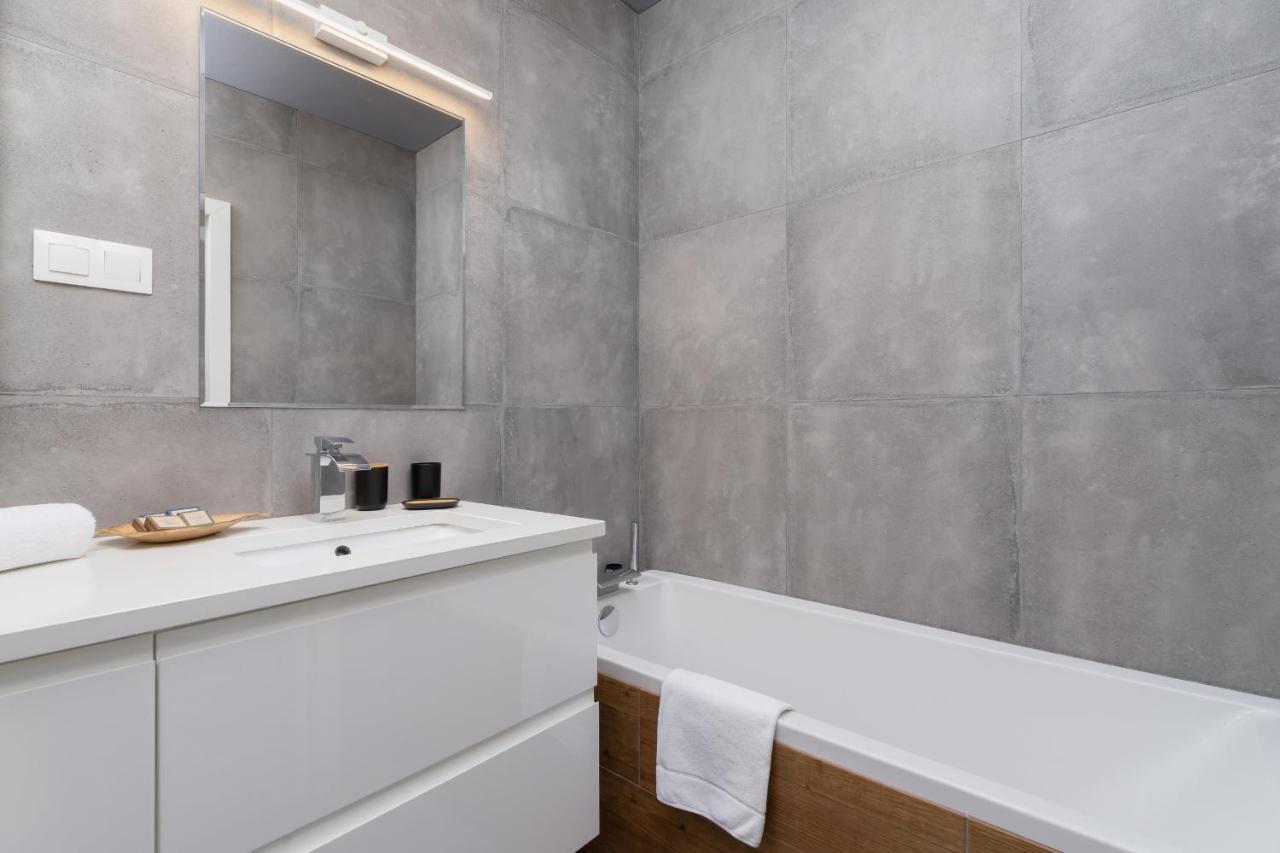 Krowodrza Apartment Premium With Balcony By Renters Prestige 克拉科夫 外观 照片